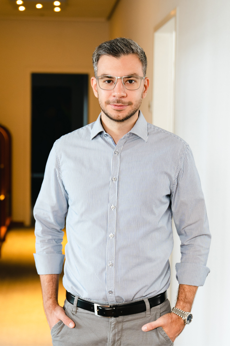 Julian Grubert, LL.M.